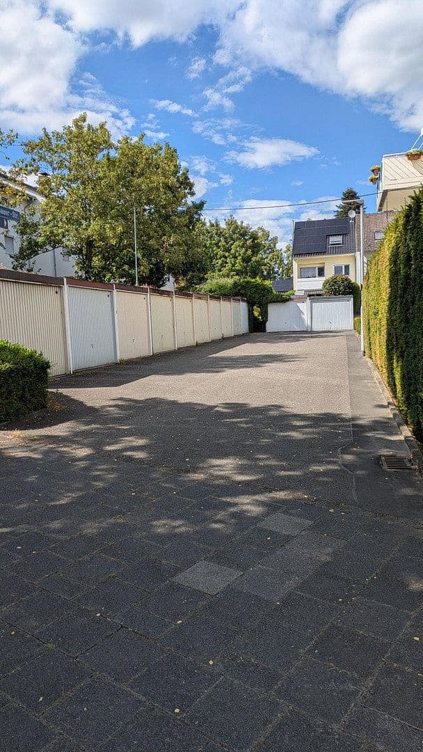 Predaj domu 139 m², pozemok 318 m², Flörsheim, Hesensko Predaj domu 139 m², pozemok 318 m², Flörsheim, Hesensko