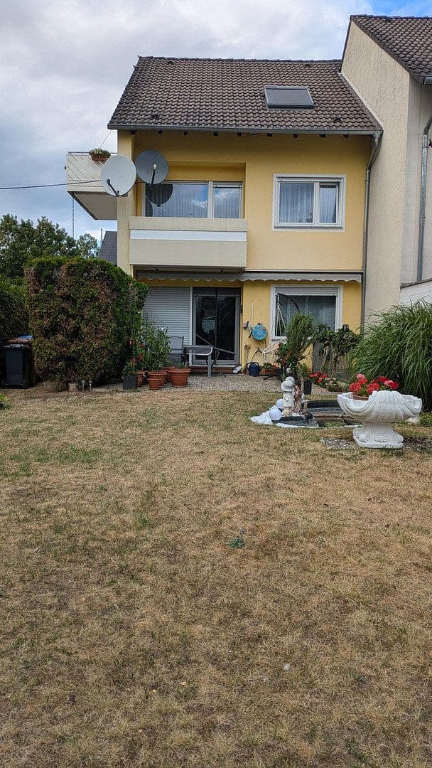 Predaj domu 139 m², pozemok 318 m², Flörsheim, Hesensko Predaj domu 139 m², pozemok 318 m², Flörsheim, Hesensko