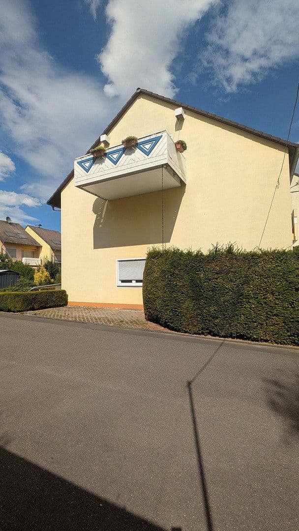 Predaj domu 139 m², pozemok 318 m², Flörsheim, Hesensko Predaj domu 139 m², pozemok 318 m², Flörsheim, Hesensko
