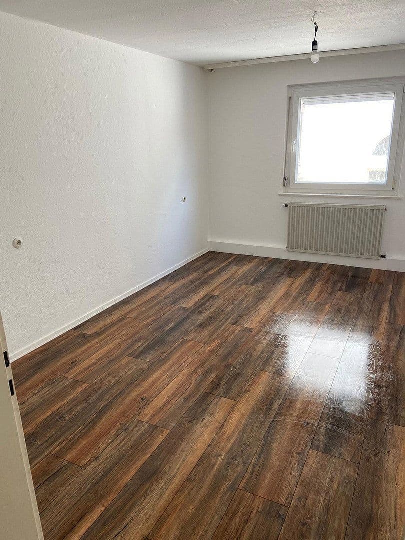 Prenájom bytu 2-izbový 61 m², Heilbronn, Bádensko-Wurttembersko Prenájom bytu 2-izbový 61 m², Heilbronn, Bádensko-Wurttembersko