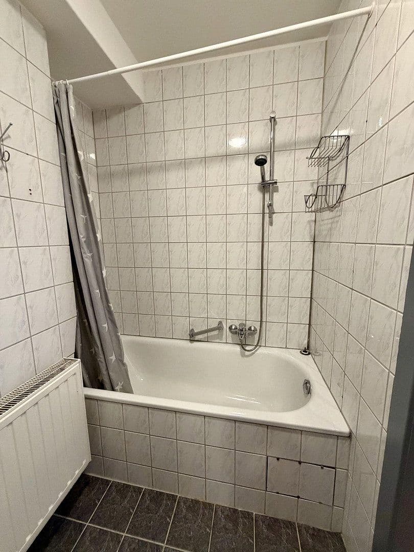 Prenájom bytu 3-izbový 70 m², Aachen, Severné Porýnie - Westfálsko Prenájom bytu 3-izbový 70 m², Aachen, Severné Porýnie - Westfálsko