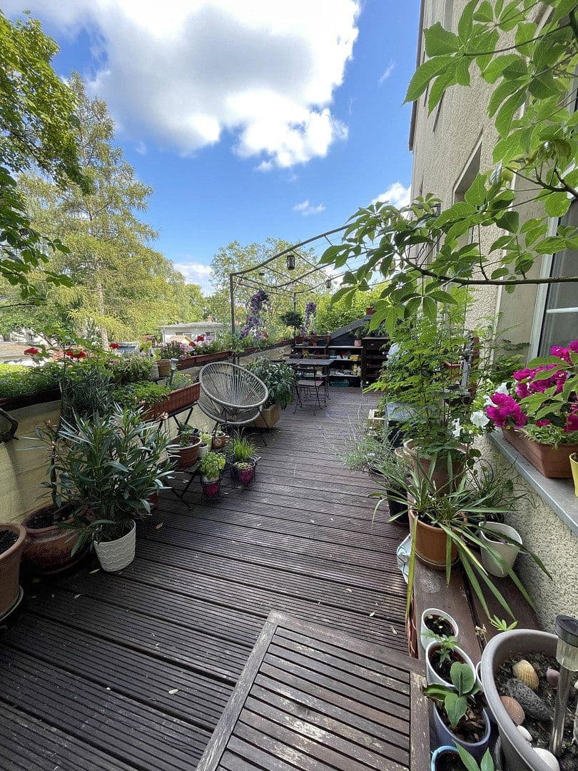 Predaj bytu 3-izbový 101 m², Berlin, Berlín Predaj bytu 3-izbový 101 m², Berlin, Berlín
