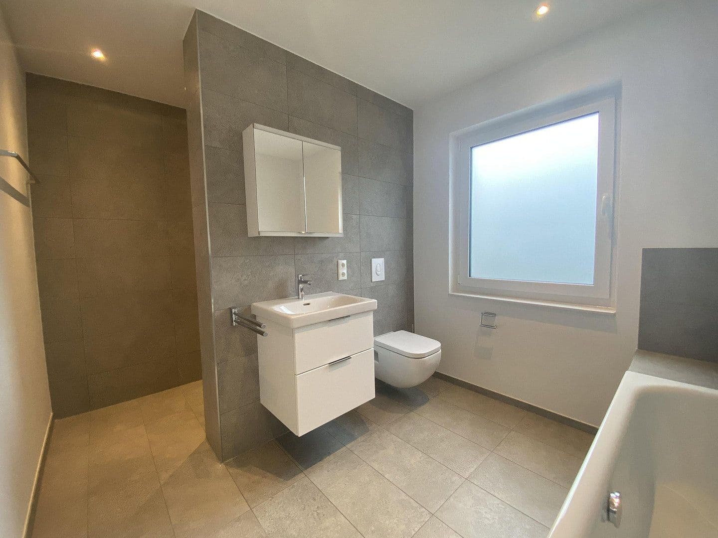 Prenájom domu 148 m², pozemok 340 m², An der Eisenkaul 21 a, Euskirchen, Severné Porýnie - Westfálsko Prenájom domu 148 m², pozemok 340 m², An der Eisenkaul 21 a, Euskirchen, Severné Porýnie - Westfálsko