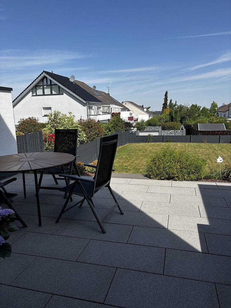 Prenájom domu 148 m², pozemok 340 m², An der Eisenkaul 21 a, Euskirchen, Severné Porýnie - Westfálsko Prenájom domu 148 m², pozemok 340 m², An der Eisenkaul 21 a, Euskirchen, Severné Porýnie - Westfálsko