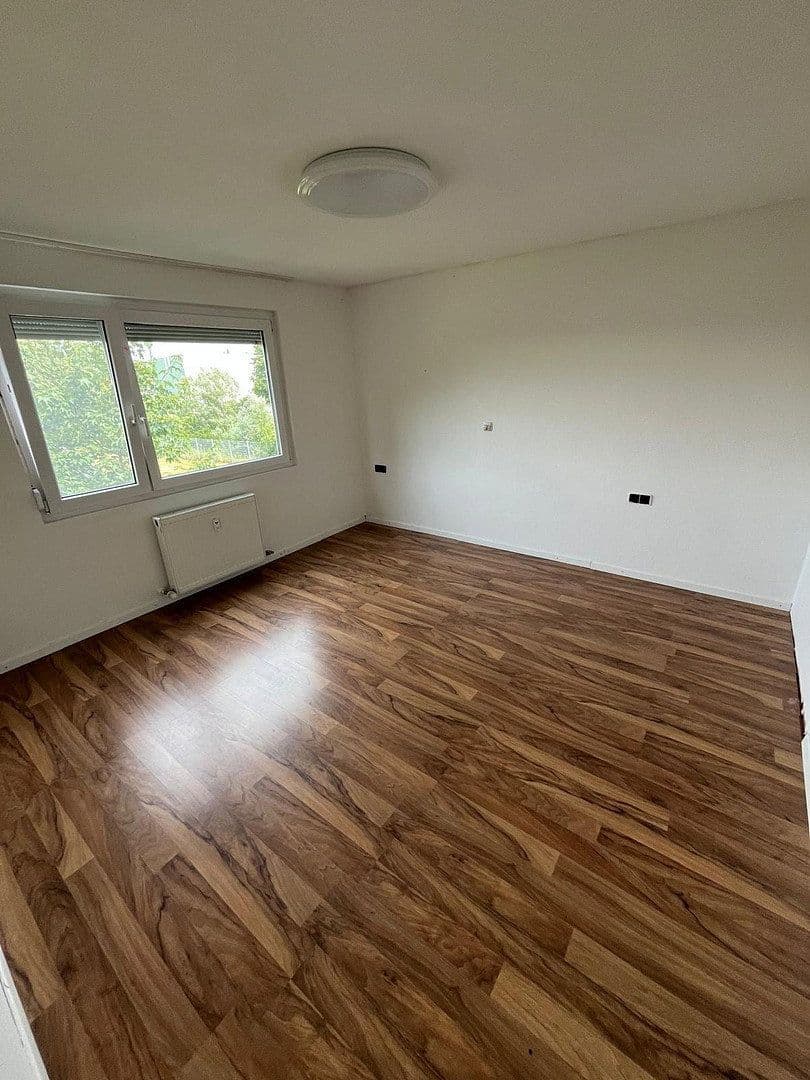 Predaj bytu 3-izbový 76 m², Ebersbach an der Fils, Bádensko-Wurttembersko Predaj bytu 3-izbový 76 m², Ebersbach an der Fils, Bádensko-Wurttembersko