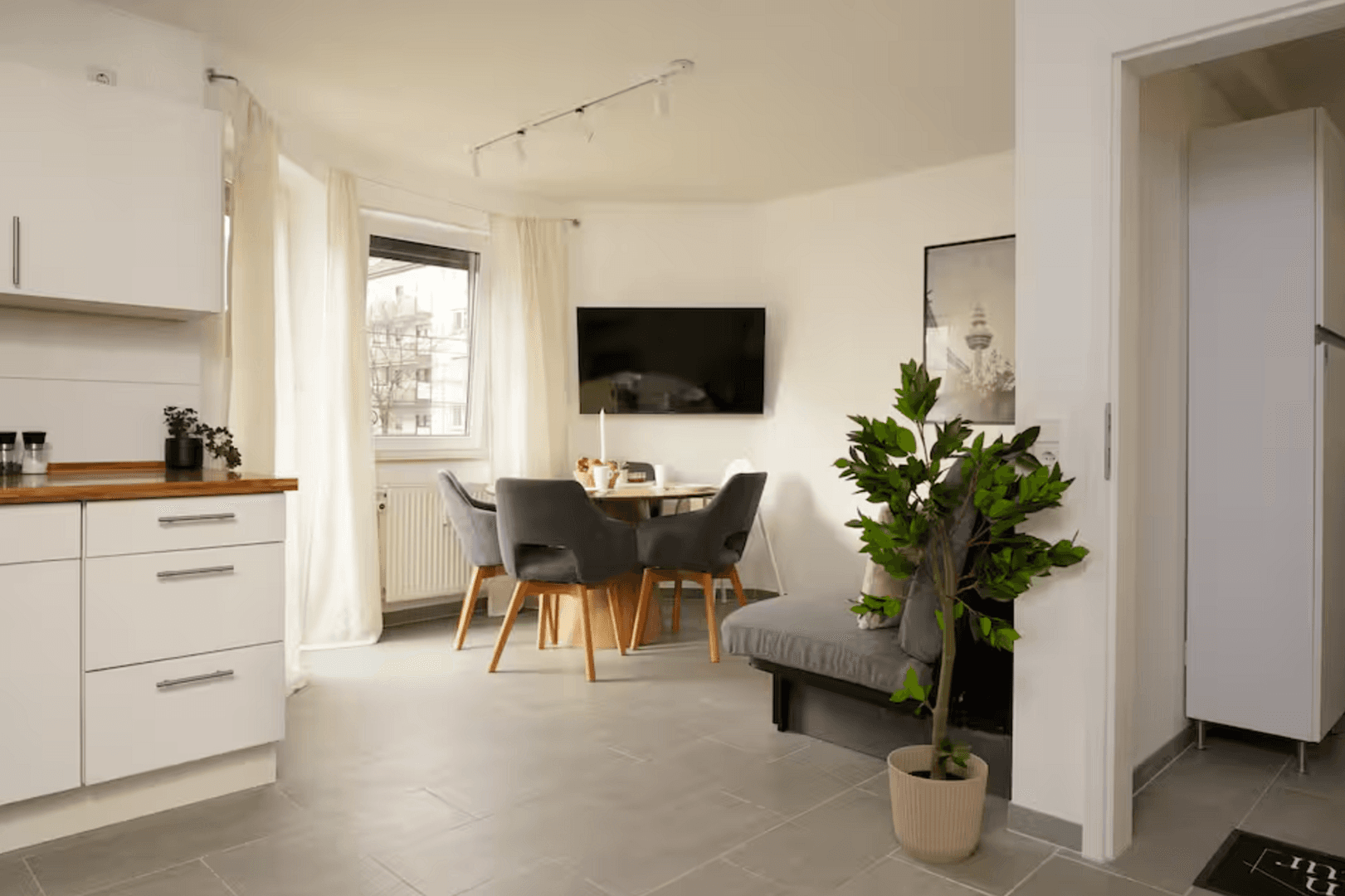 Prenájom bytu 1-izbový 46 m², Schwetzinger Str. 54, Mannheim, Bádensko-Wurttembersko Prenájom bytu 1-izbový 46 m², Schwetzinger Str. 54, Mannheim, Bádensko-Wurttembersko