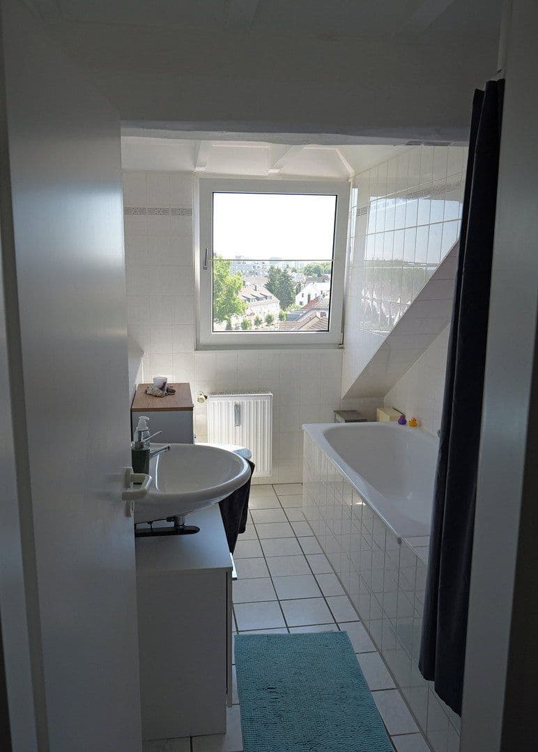 Predaj bytu 2-izbový 61 m², Viktoriastr. 13, Köln, Severné Porýnie - Westfálsko Predaj bytu 2-izbový 61 m², Viktoriastr. 13, Köln, Severné Porýnie - Westfálsko