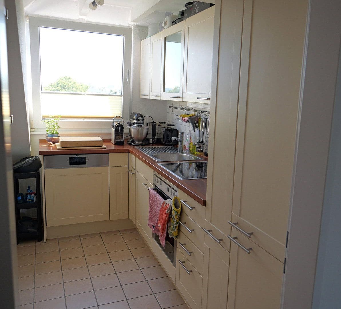Predaj bytu 2-izbový 61 m², Viktoriastr. 13, Köln, Severné Porýnie - Westfálsko Predaj bytu 2-izbový 61 m², Viktoriastr. 13, Köln, Severné Porýnie - Westfálsko