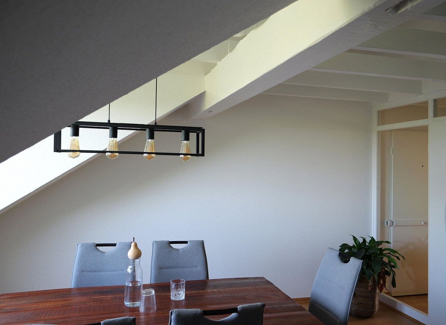 Predaj bytu 2-izbový 61 m², Viktoriastr. 13, Köln, Severné Porýnie - Westfálsko Predaj bytu 2-izbový 61 m², Viktoriastr. 13, Köln, Severné Porýnie - Westfálsko
