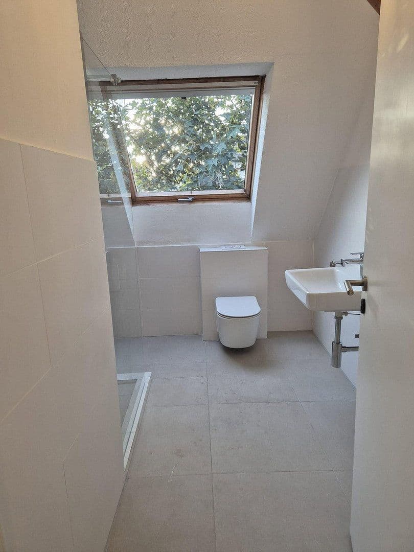 Prenájom bytu 3-izbový 79 m², Konstanz, Bádensko-Wurttembersko Prenájom bytu 3-izbový 79 m², Konstanz, Bádensko-Wurttembersko