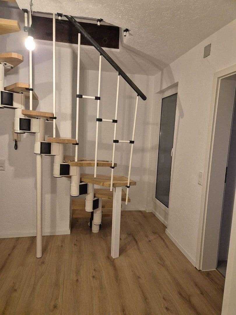 Prenájom bytu 3-izbový 79 m², Konstanz, Bádensko-Wurttembersko Prenájom bytu 3-izbový 79 m², Konstanz, Bádensko-Wurttembersko