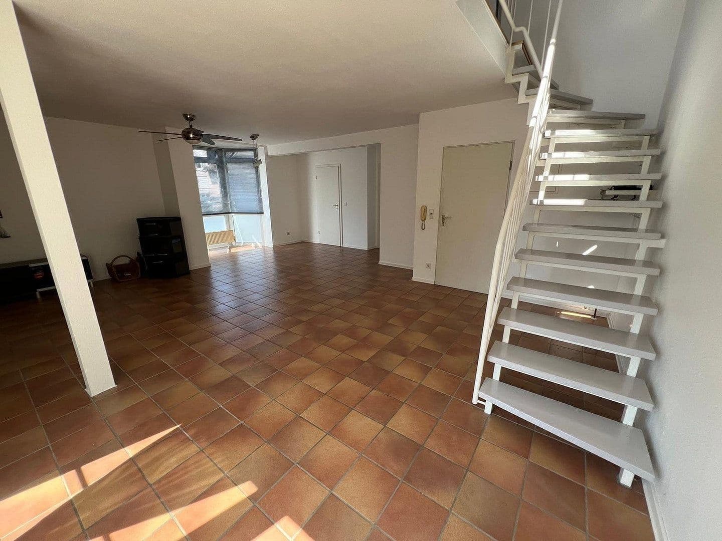 Prenájom bytu 2-izbový 79 m², Rosmarinheide 18a, Troisdorf, Severné Porýnie - Westfálsko Prenájom bytu 2-izbový 79 m², Rosmarinheide 18a, Troisdorf, Severné Porýnie - Westfálsko