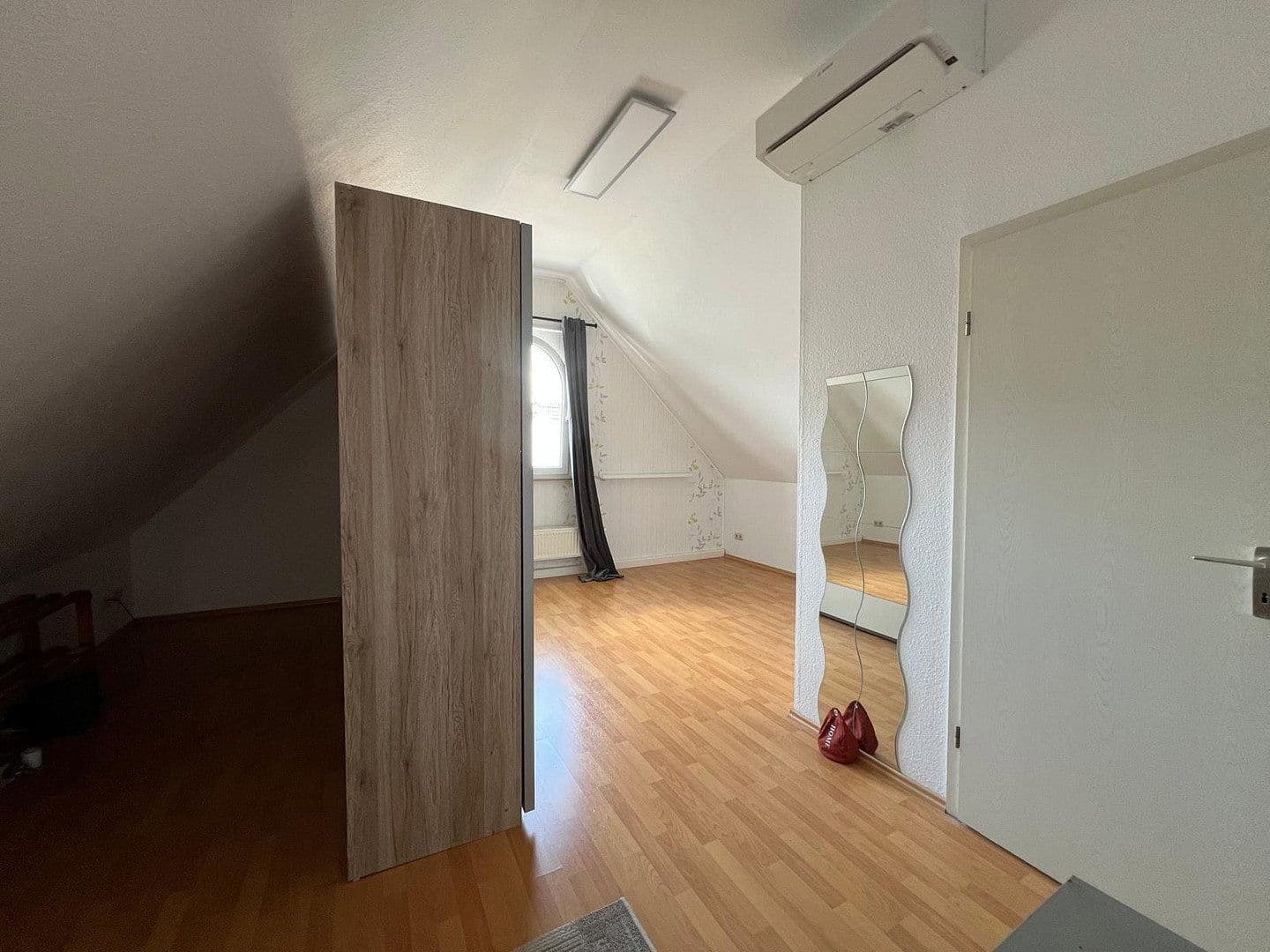 Prenájom bytu 2-izbový 79 m², Rosmarinheide 18a, Troisdorf, Severné Porýnie - Westfálsko Prenájom bytu 2-izbový 79 m², Rosmarinheide 18a, Troisdorf, Severné Porýnie - Westfálsko