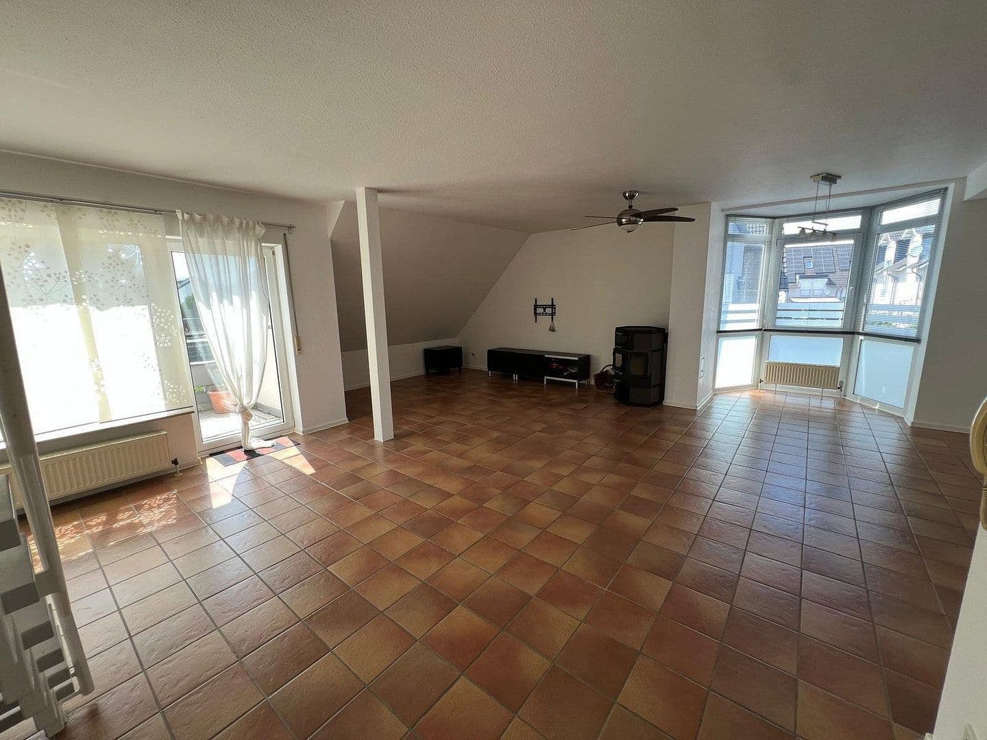 Prenájom bytu 2-izbový 79 m², Rosmarinheide 18a, Troisdorf, Severné Porýnie - Westfálsko Prenájom bytu 2-izbový 79 m², Rosmarinheide 18a, Troisdorf, Severné Porýnie - Westfálsko