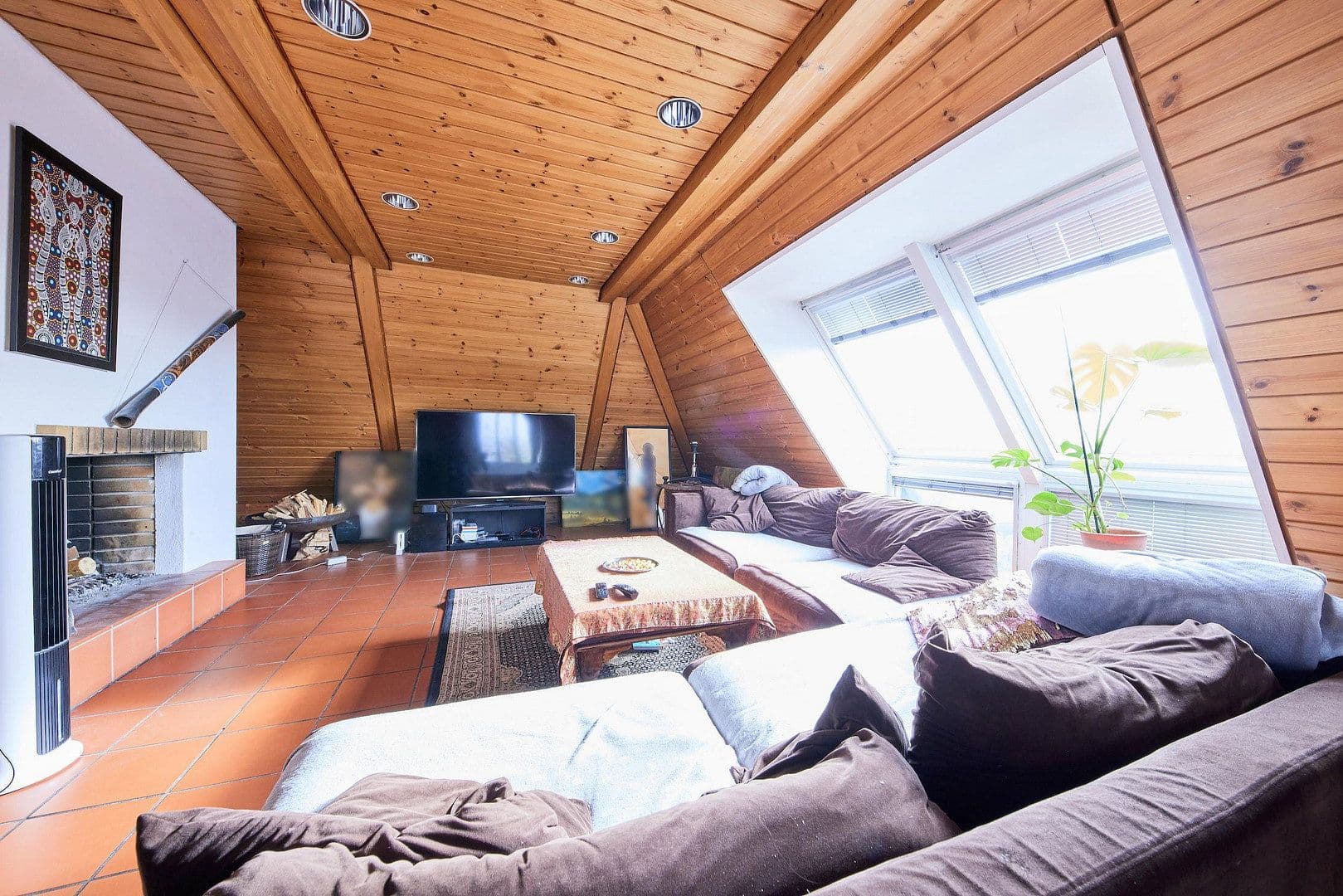 Prenájom bytu 5-izbový 182 m², Herrenberg, Bádensko-Wurttembersko Prenájom bytu 5-izbový 182 m², Herrenberg, Bádensko-Wurttembersko