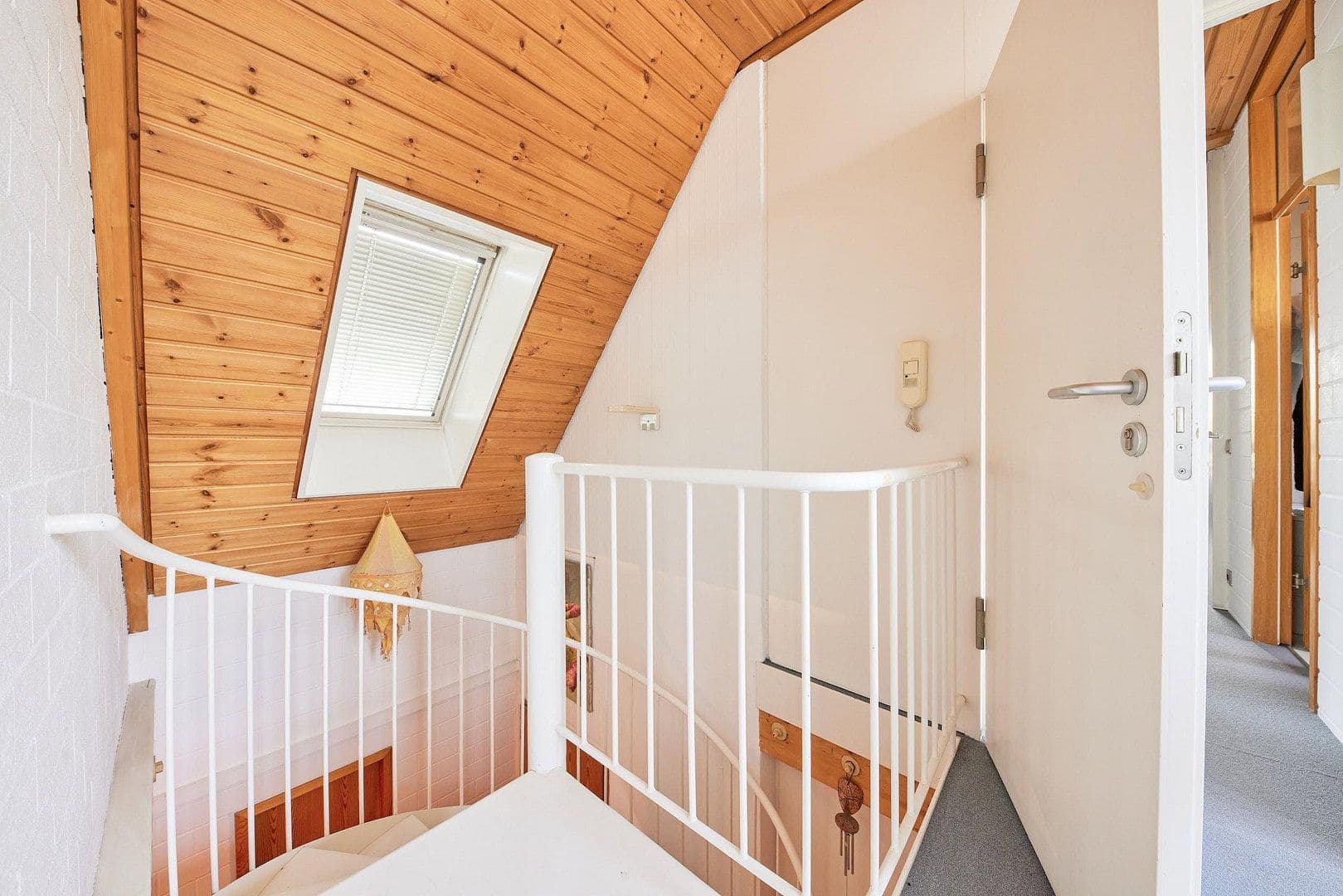 Prenájom bytu 5-izbový 182 m², Herrenberg, Bádensko-Wurttembersko Prenájom bytu 5-izbový 182 m², Herrenberg, Bádensko-Wurttembersko