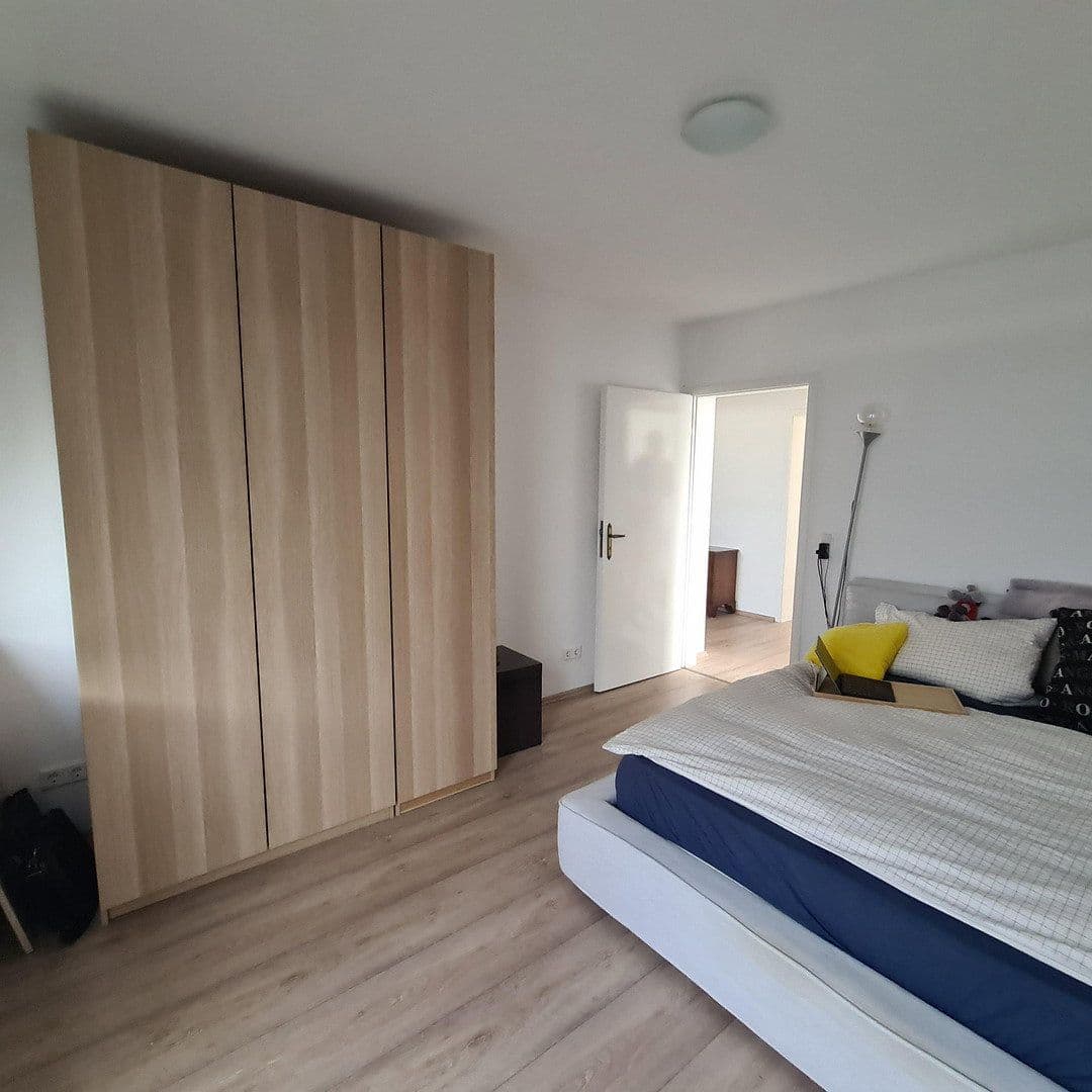 Predaj bytu 3-izbový 77 m², Heinrich-Hoerle-Str. 25, Köln, Severné Porýnie - Westfálsko Predaj bytu 3-izbový 77 m², Heinrich-Hoerle-Str. 25, Köln, Severné Porýnie - Westfálsko