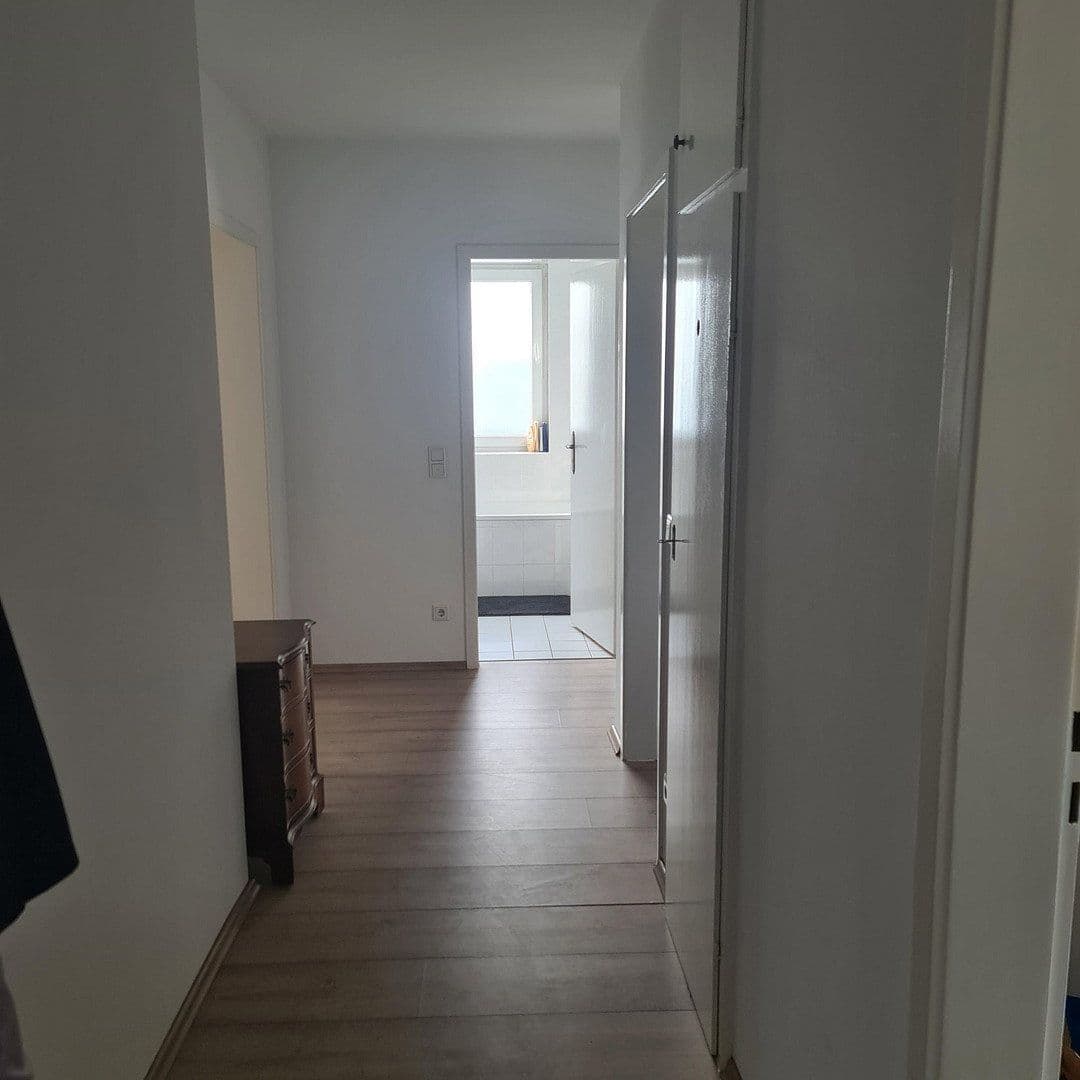 Predaj bytu 3-izbový 77 m², Heinrich-Hoerle-Str. 25, Köln, Severné Porýnie - Westfálsko Predaj bytu 3-izbový 77 m², Heinrich-Hoerle-Str. 25, Köln, Severné Porýnie - Westfálsko