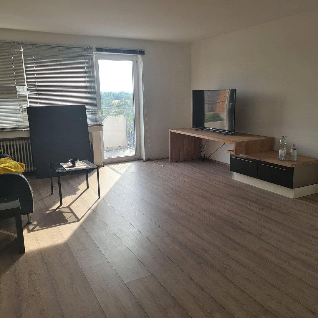 Predaj bytu 3-izbový 77 m², Heinrich-Hoerle-Str. 25, Köln, Severné Porýnie - Westfálsko Predaj bytu 3-izbový 77 m², Heinrich-Hoerle-Str. 25, Köln, Severné Porýnie - Westfálsko