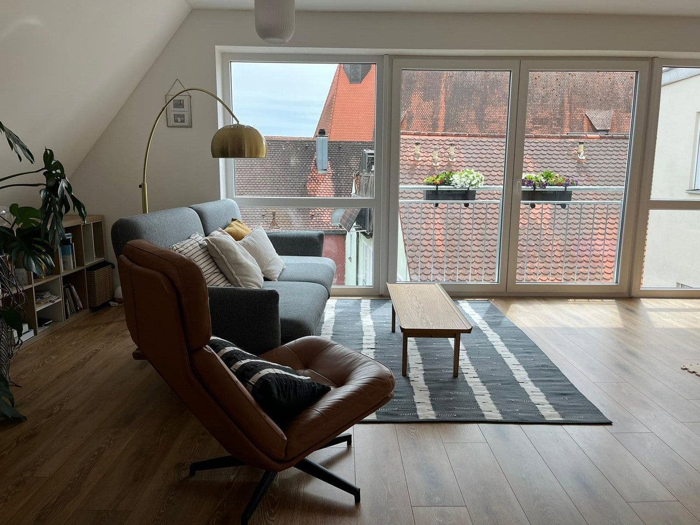 Prenájom bytu 3-izbový 109 m², Ulrichstr. 10, Abensberg, Bavorsko Prenájom bytu 3-izbový 109 m², Ulrichstr. 10, Abensberg, Bavorsko