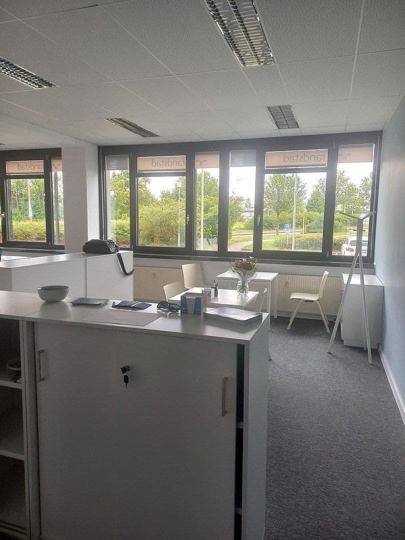 Prenájom kancelárie 300 m², Walter-Köhn-Str. 2d, Leipzig, Sasko Prenájom kancelárie 300 m², Walter-Köhn-Str. 2d, Leipzig, Sasko