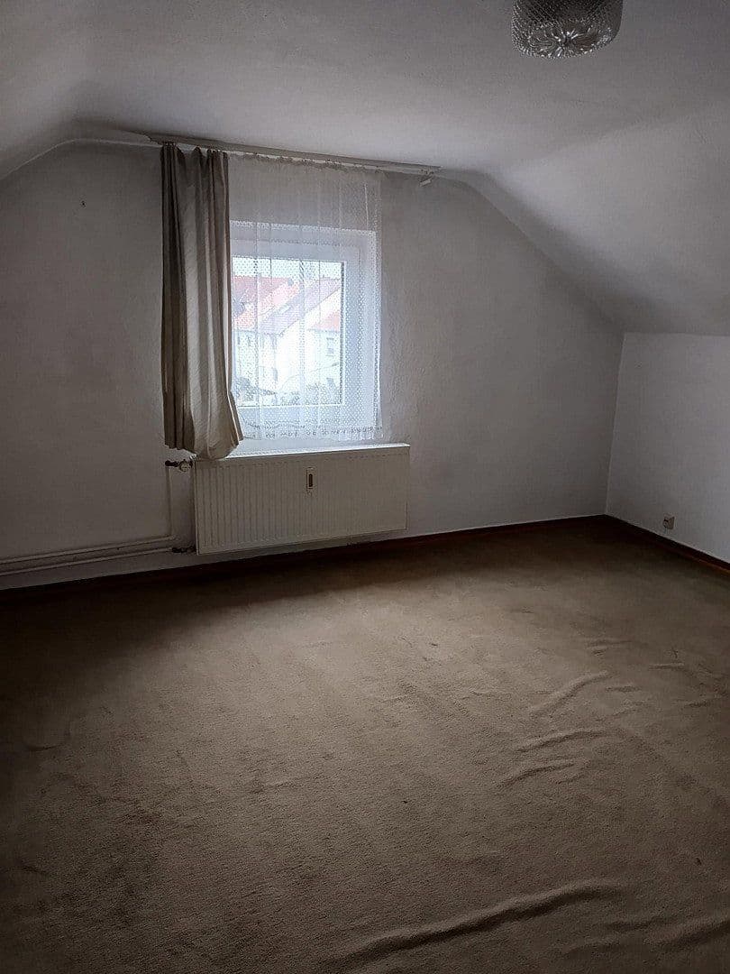 Predaj domu 137 m², pozemok 343 m², Griesheim, Hesensko Predaj domu 137 m², pozemok 343 m², Griesheim, Hesensko