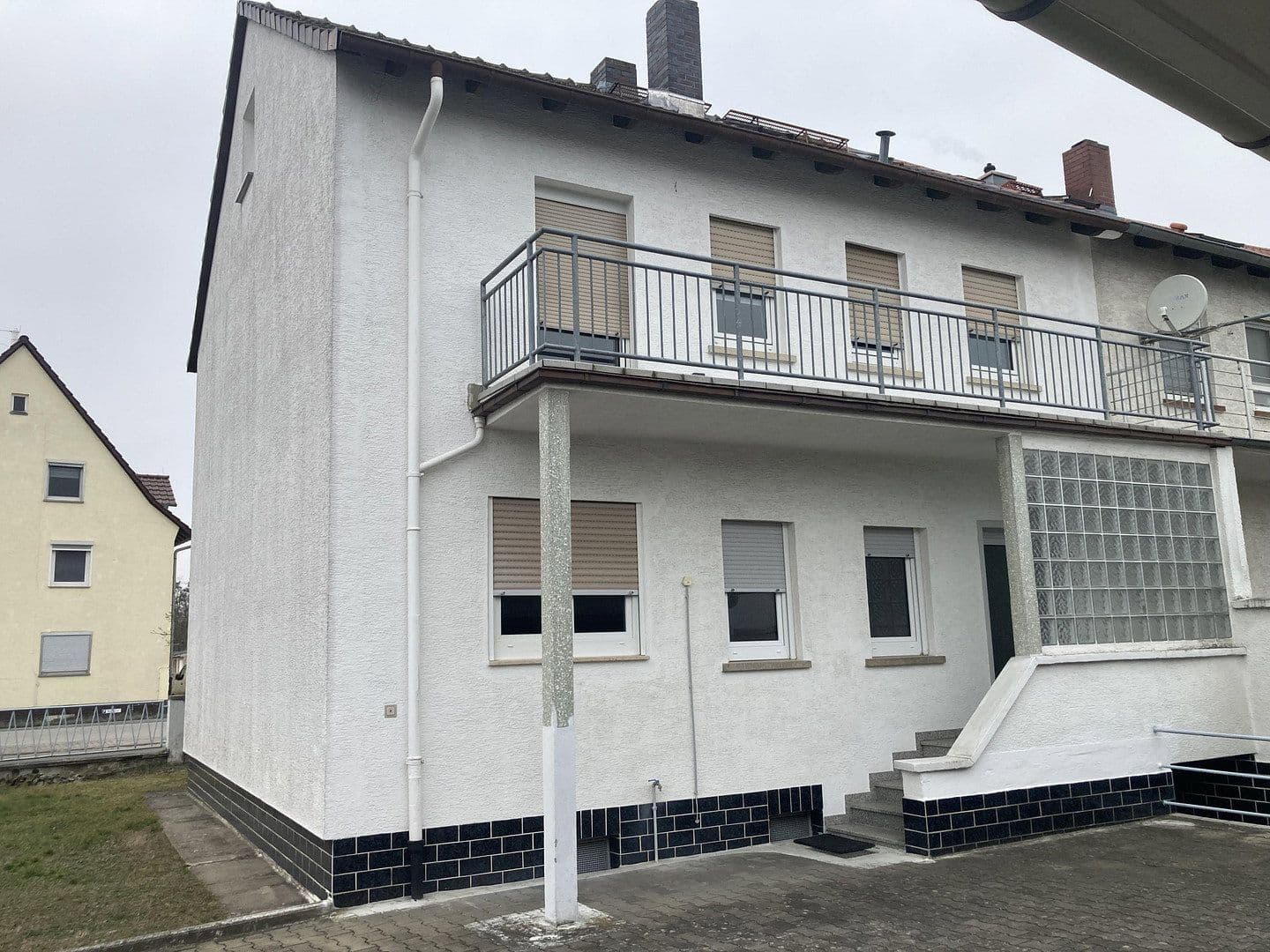 Predaj domu 137 m², pozemok 343 m², Griesheim, Hesensko Predaj domu 137 m², pozemok 343 m², Griesheim, Hesensko