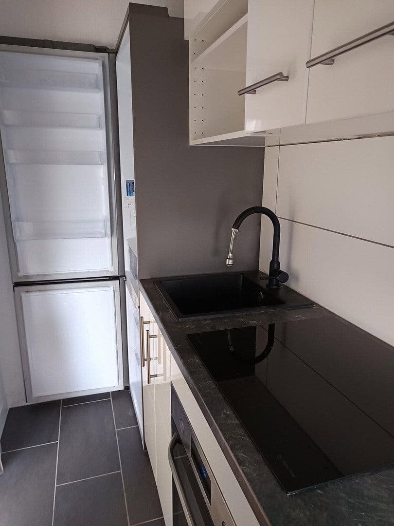 Predaj domu 137 m², pozemok 343 m², Griesheim, Hesensko Predaj domu 137 m², pozemok 343 m², Griesheim, Hesensko