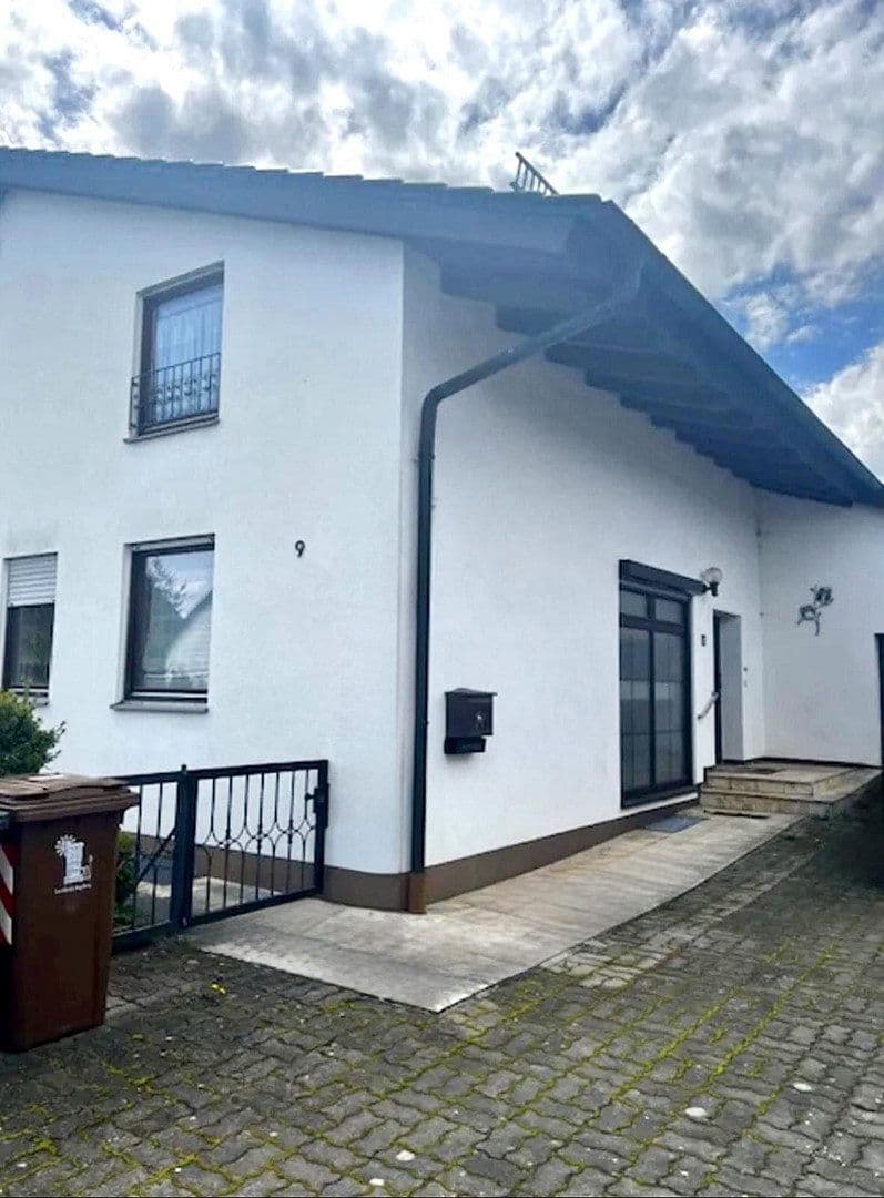 Predaj domu 214 m², pozemok 749 m², Welfenstraße 9, Untermeitingen, Bavorsko Predaj domu 214 m², pozemok 749 m², Welfenstraße 9, Untermeitingen, Bavorsko