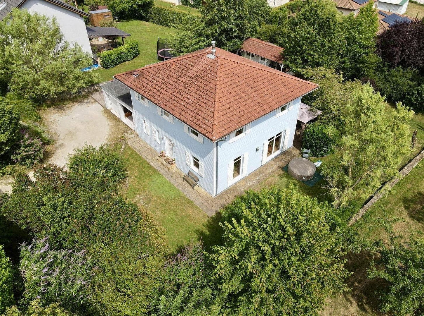 Predaj domu 160 m², pozemok 1.357 m², Ralingen, Porýnie-Falcko Predaj domu 160 m², pozemok 1.357 m², Ralingen, Porýnie-Falcko