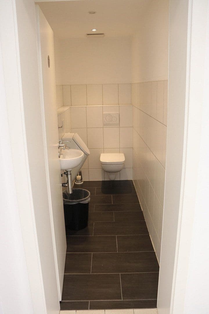 Prenájom nebytového priestoru 2.910 m², Eickelstraße 2, Arnsberg, Severné Porýnie - Westfálsko Prenájom nebytového priestoru 2.910 m², Eickelstraße 2, Arnsberg, Severné Porýnie - Westfálsko
