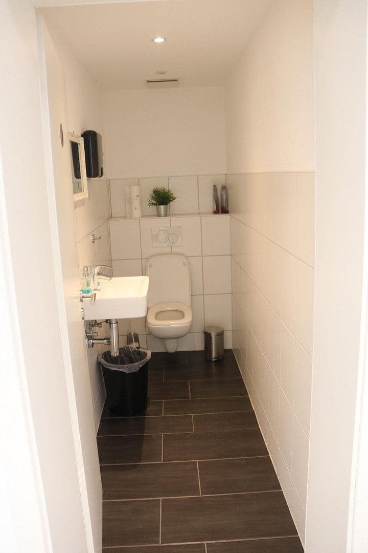 Prenájom nebytového priestoru 2.910 m², Eickelstraße 2, Arnsberg, Severné Porýnie - Westfálsko Prenájom nebytového priestoru 2.910 m², Eickelstraße 2, Arnsberg, Severné Porýnie - Westfálsko