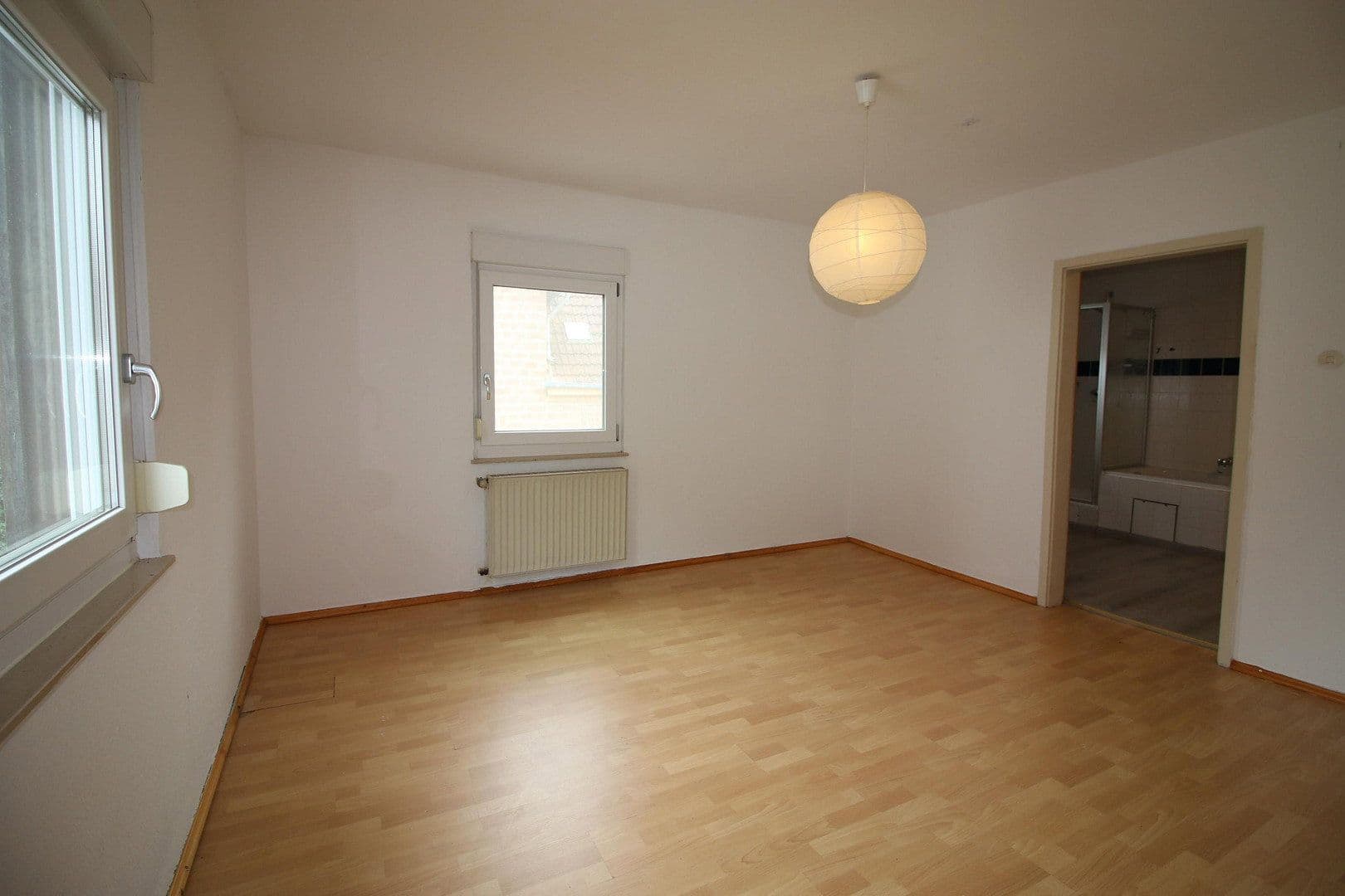 Predaj domu 121 m², pozemok 270 m², Flurstraße 7, Otterberg, Porýnie-Falcko Predaj domu 121 m², pozemok 270 m², Flurstraße 7, Otterberg, Porýnie-Falcko