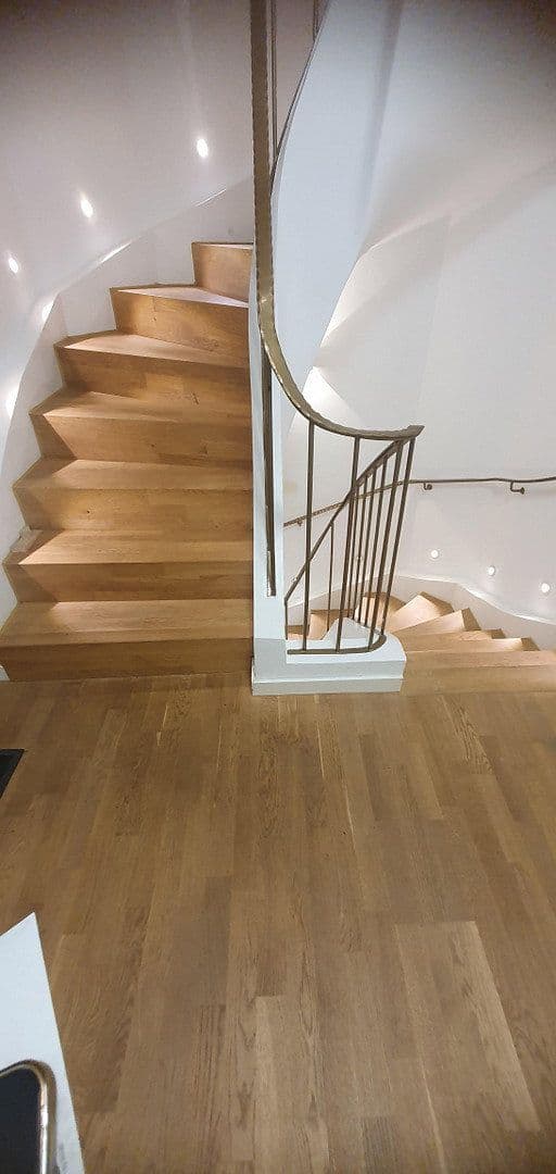 Predaj domu 396 m², pozemok 727 m², Rüsselsheim am Main, Hesensko Predaj domu 396 m², pozemok 727 m², Rüsselsheim am Main, Hesensko