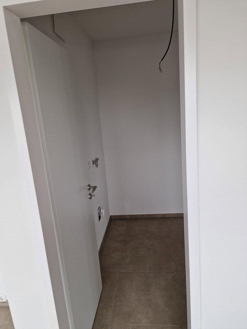 Prenájom bytu 3-izbový 77 m², Osnabrück, Dolné Sasko Prenájom bytu 3-izbový 77 m², Osnabrück, Dolné Sasko