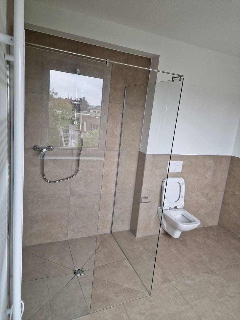 Prenájom bytu 3-izbový 77 m², Osnabrück, Dolné Sasko Prenájom bytu 3-izbový 77 m², Osnabrück, Dolné Sasko