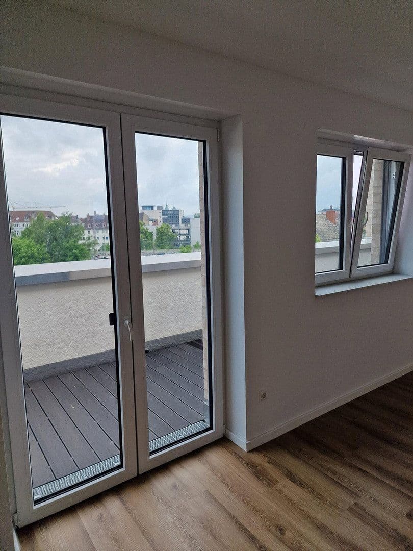 Prenájom bytu 3-izbový 77 m², Osnabrück, Dolné Sasko Prenájom bytu 3-izbový 77 m², Osnabrück, Dolné Sasko