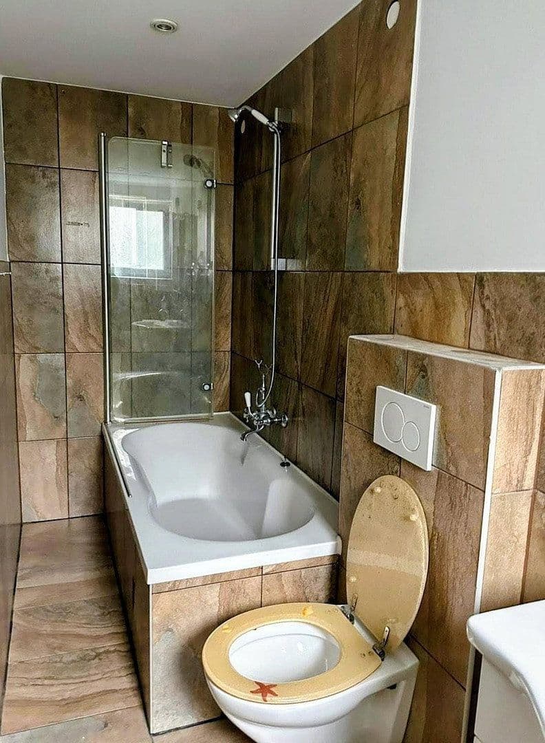 Predaj domu 300 m², pozemok 1.361 m², Alte Hohl 3, Kaiserslautern-Erlenbach, Porýnie-Falcko Predaj domu 300 m², pozemok 1.361 m², Alte Hohl 3, Kaiserslautern-Erlenbach, Porýnie-Falcko