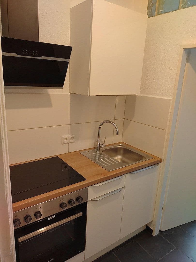 Prenájom bytu 2-izbový 46 m², Kaiserstraße 59, Kiel, Šlezvicko-Holštajnsko Prenájom bytu 2-izbový 46 m², Kaiserstraße 59, Kiel, Šlezvicko-Holštajnsko
