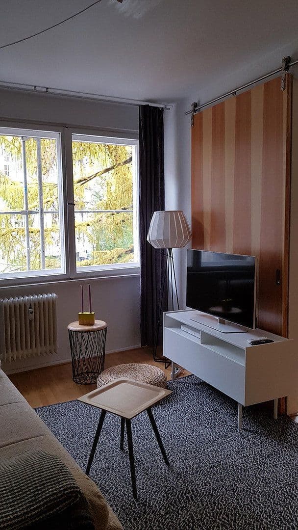 Prenájom bytu 3-izbový 64 m², Apostel-Paulus-Strasse 16, Berlin, Berlín Prenájom bytu 3-izbový 64 m², Apostel-Paulus-Strasse 16, Berlin, Berlín