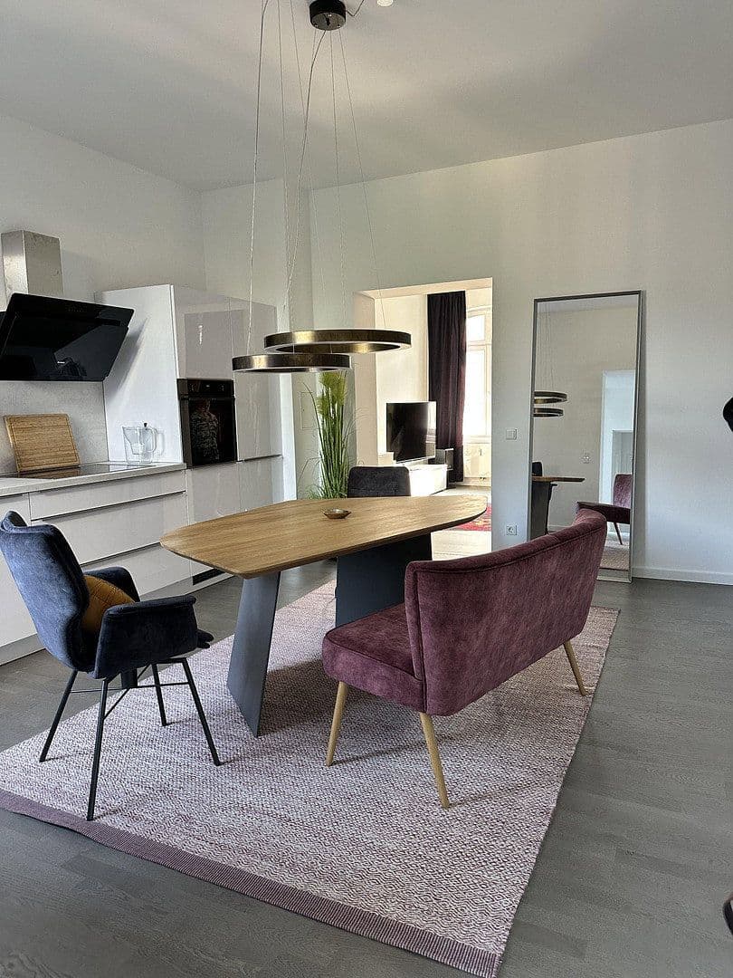 Prenájom bytu 2-izbový 92 m², Neuss, Severné Porýnie - Westfálsko Prenájom bytu 2-izbový 92 m², Neuss, Severné Porýnie - Westfálsko