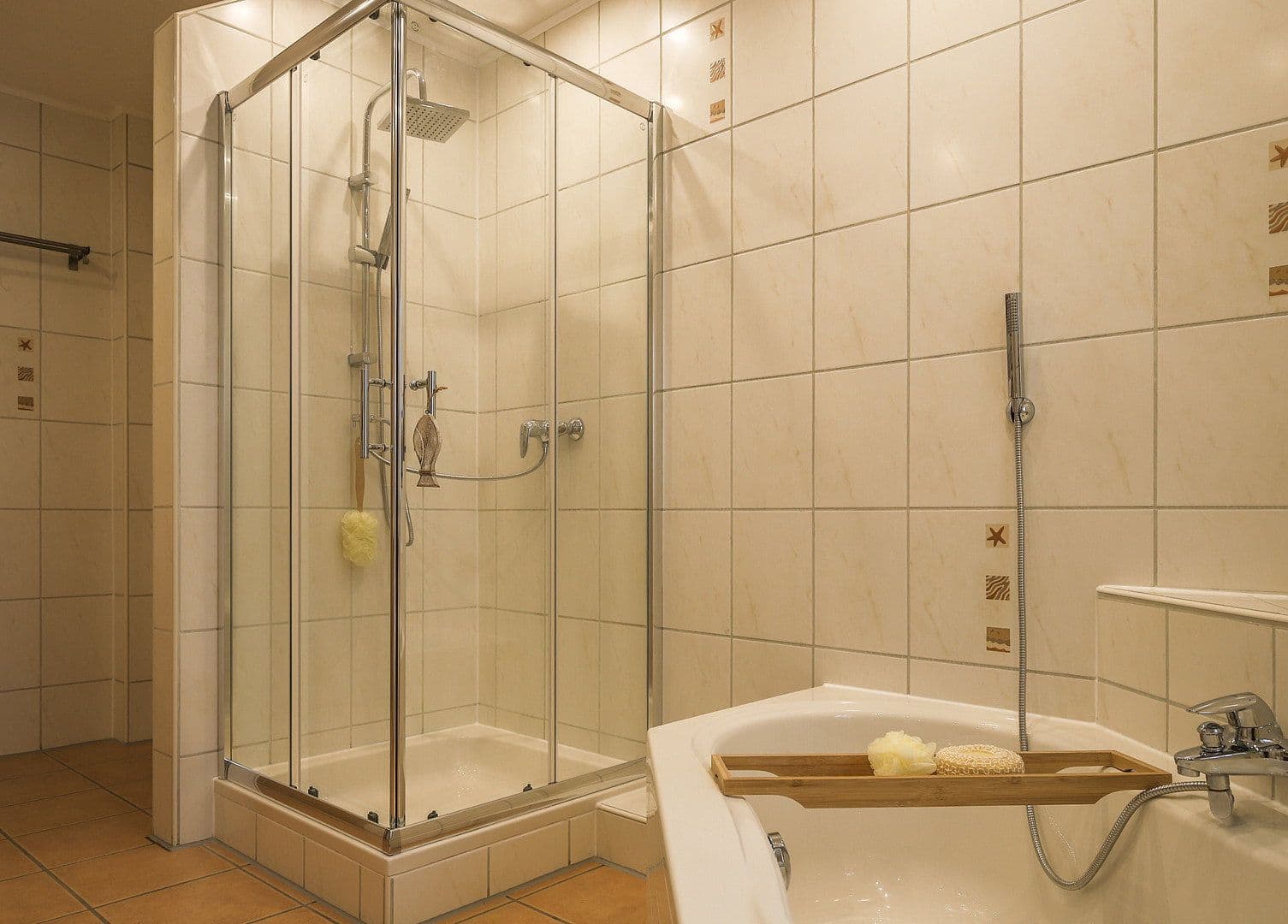 Prenájom bytu 5-izbový 177 m², Albersweiler, Porýnie-Falcko Prenájom bytu 5-izbový 177 m², Albersweiler, Porýnie-Falcko