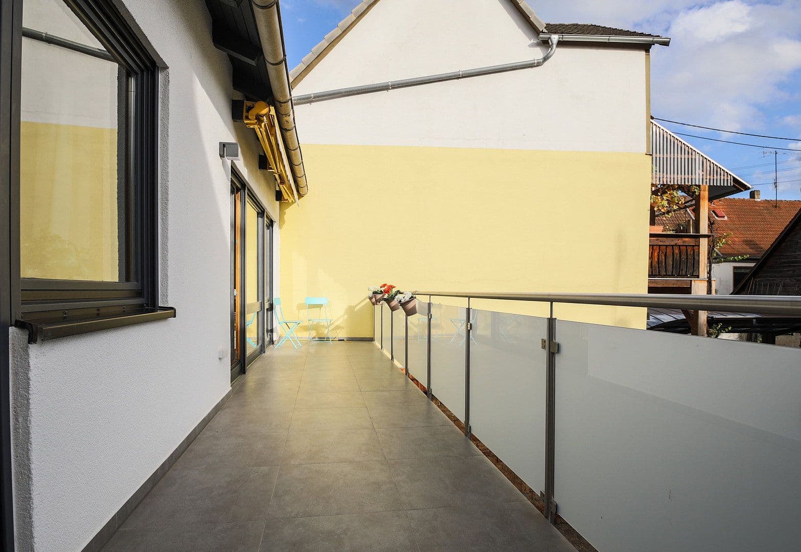 Prenájom bytu 5-izbový 177 m², Albersweiler, Porýnie-Falcko Prenájom bytu 5-izbový 177 m², Albersweiler, Porýnie-Falcko