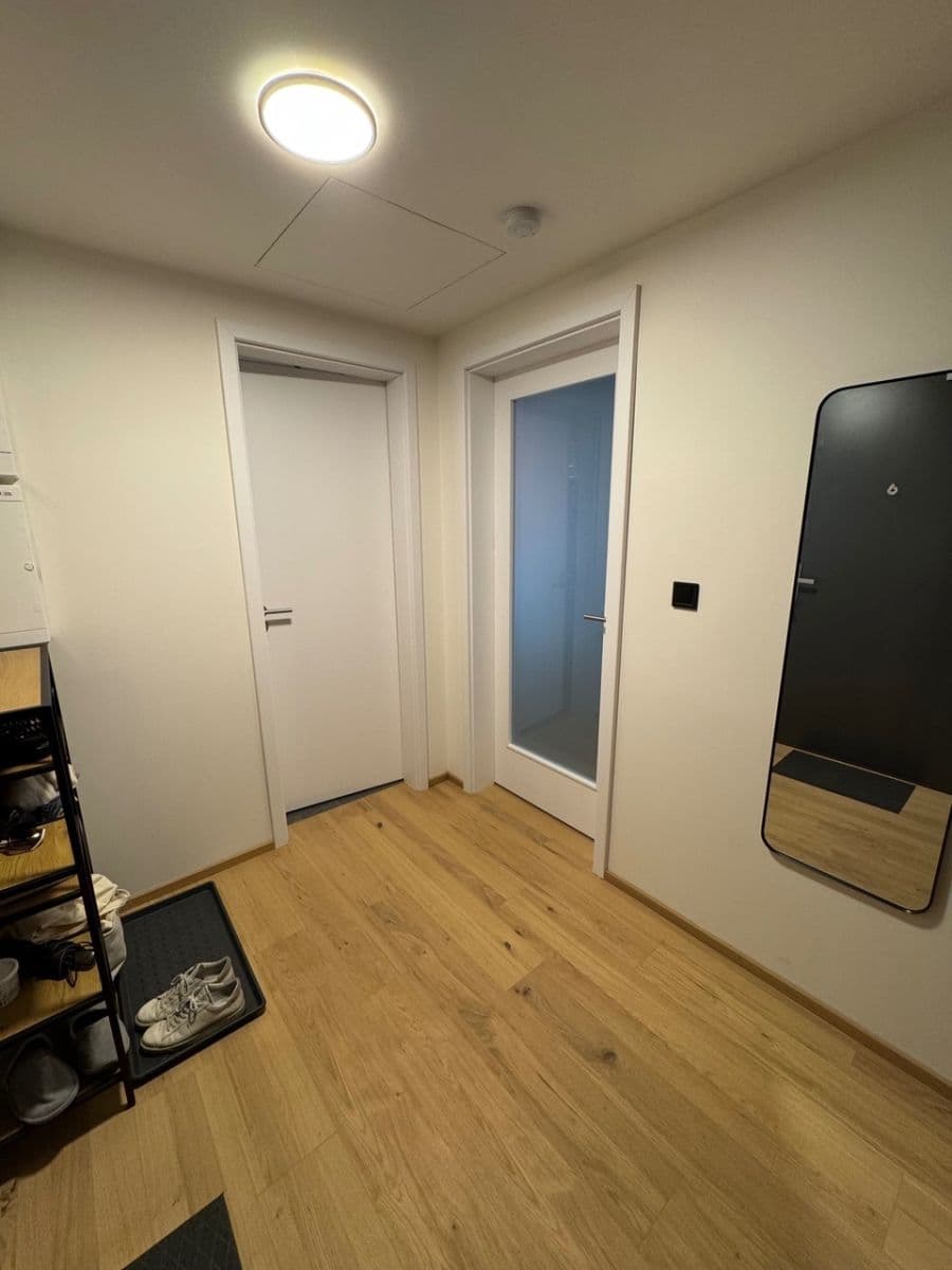 Prenájom bytu 3-izbový 73 m², Kolbenova, Praha, Praha Prenájom bytu 3-izbový 73 m², Kolbenova, Praha, Praha