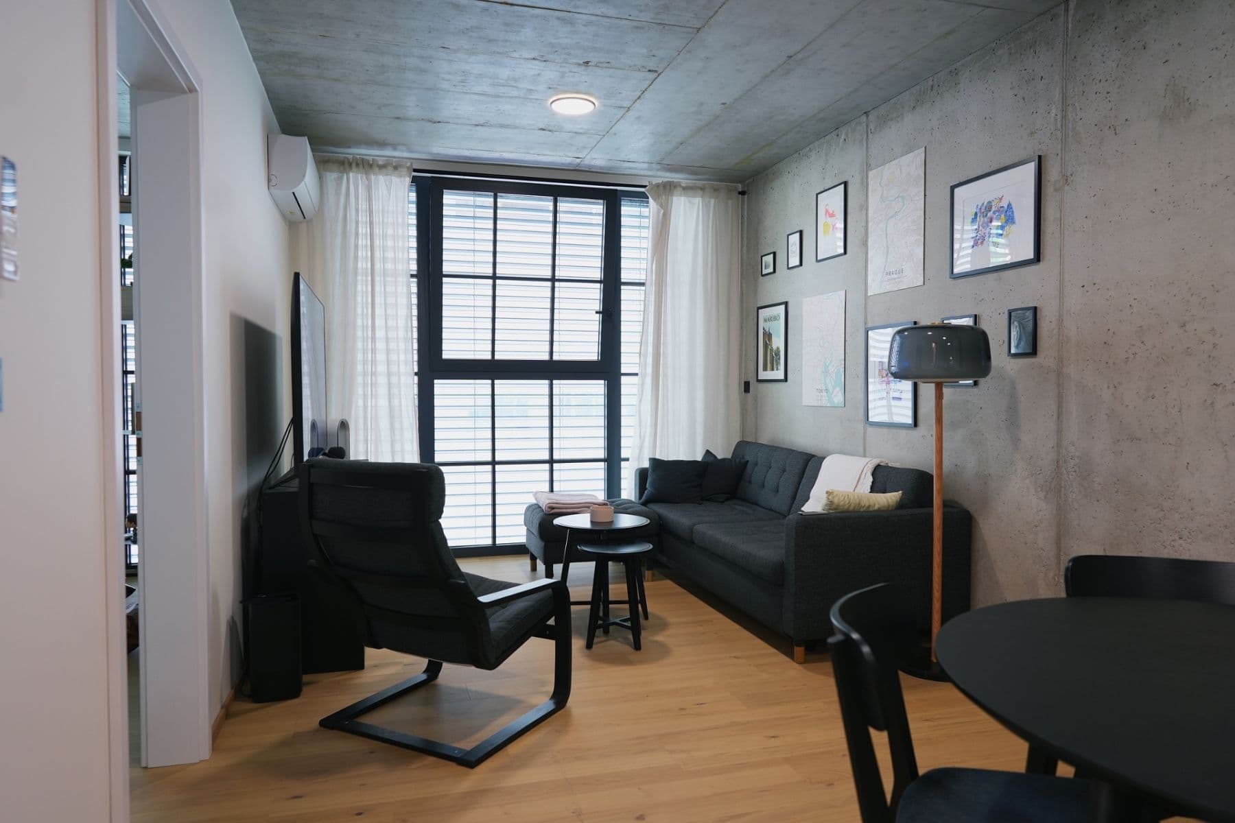Prenájom bytu 3-izbový 73 m², Kolbenova, Praha, Praha Prenájom bytu 3-izbový 73 m², Kolbenova, Praha, Praha