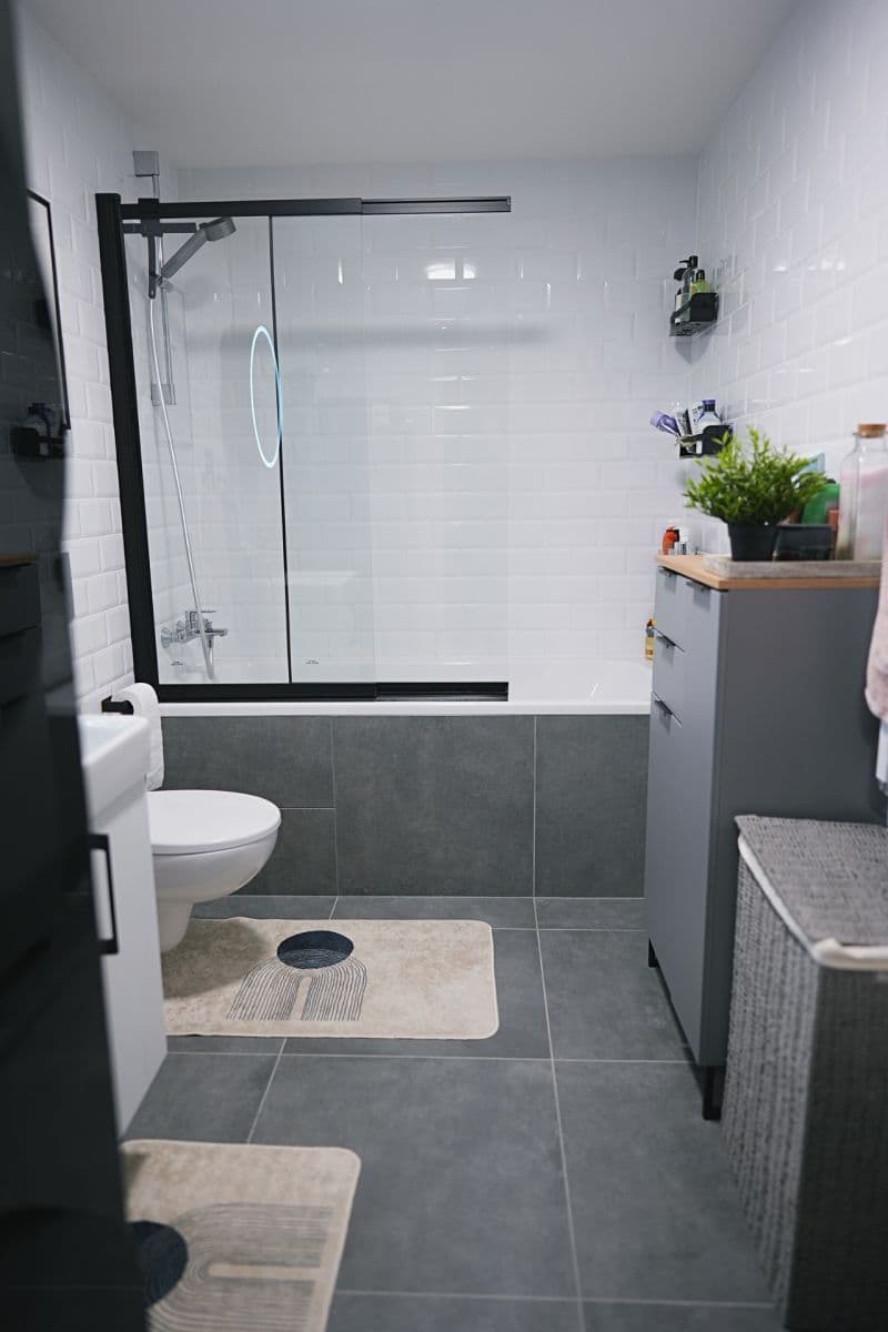 Prenájom bytu 3-izbový 73 m², Kolbenova, Praha, Praha Prenájom bytu 3-izbový 73 m², Kolbenova, Praha, Praha