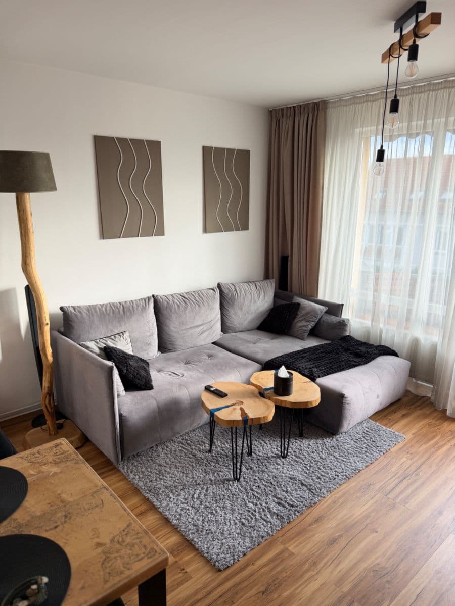 Prenájom bytu 2-izbový 48 m², Slunečná, Nupaky, Středočeský kraj Prenájom bytu 2-izbový 48 m², Slunečná, Nupaky, Středočeský kraj