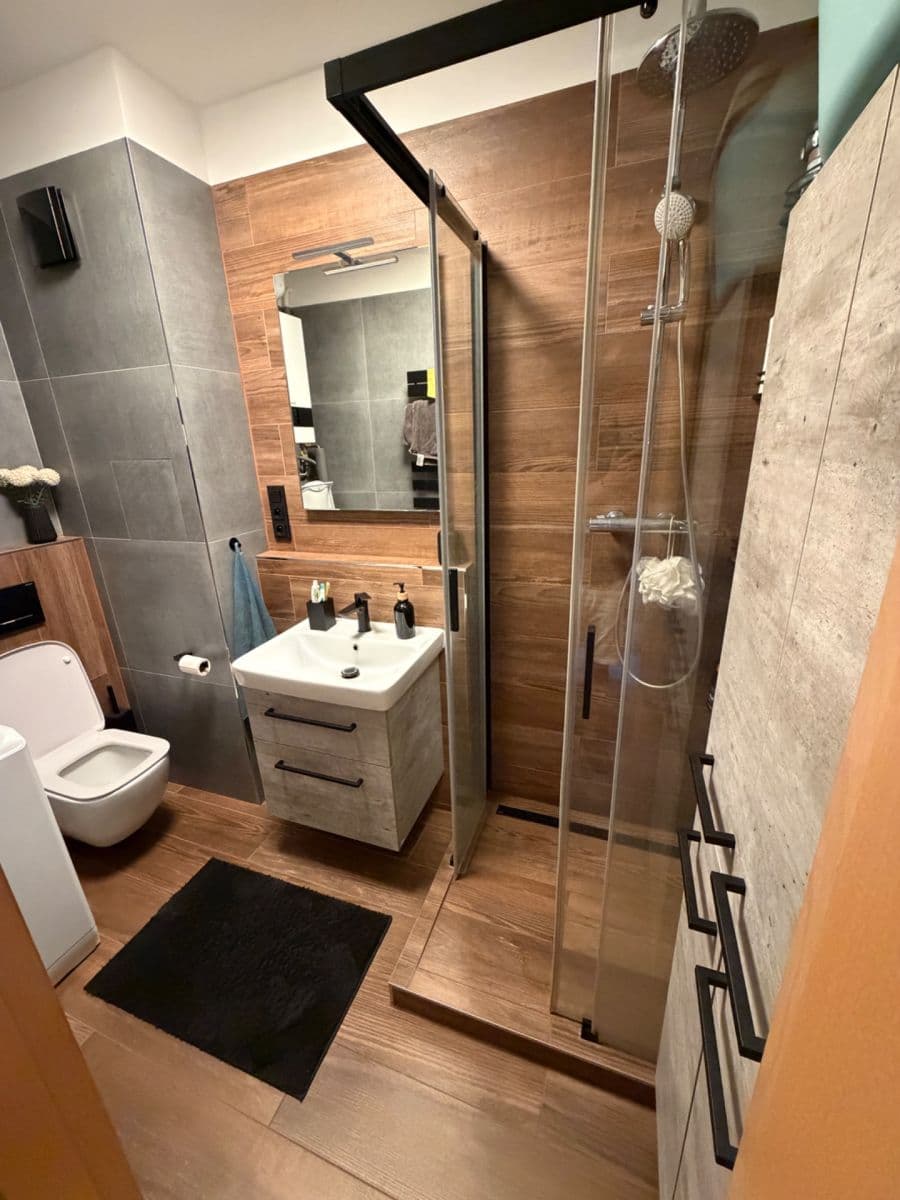 Prenájom bytu 2-izbový 48 m², Slunečná, Nupaky, Středočeský kraj Prenájom bytu 2-izbový 48 m², Slunečná, Nupaky, Středočeský kraj
