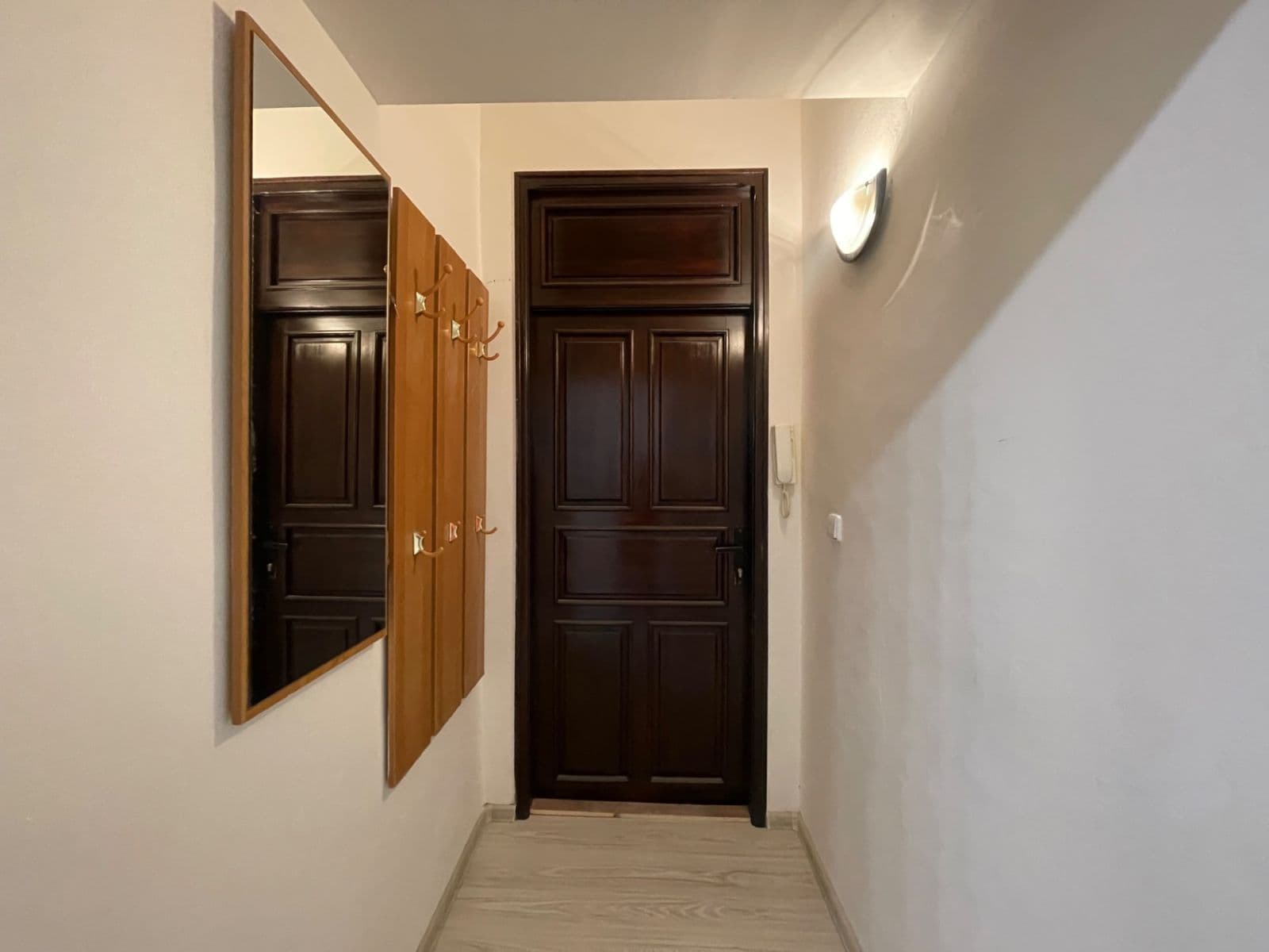 Prenájom bytu 2-izbový 62 m², Sevastopolská, Praha, Praha Prenájom bytu 2-izbový 62 m², Sevastopolská, Praha, Praha