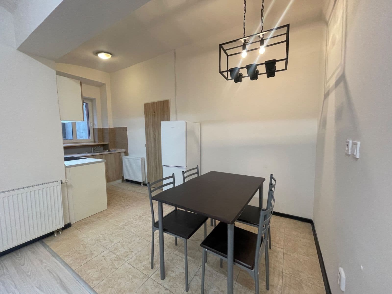 Prenájom bytu 2-izbový 62 m², Sevastopolská, Praha, Praha Prenájom bytu 2-izbový 62 m², Sevastopolská, Praha, Praha